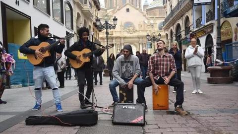 El Ayuntamiento de Zaragoza ha aprobado una modificación en los horarios del arte callejero y una ampliación de las licencias.